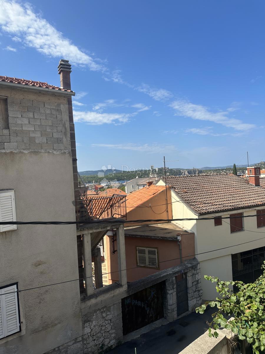 Hiša Varoš, Šibenik, 150m2