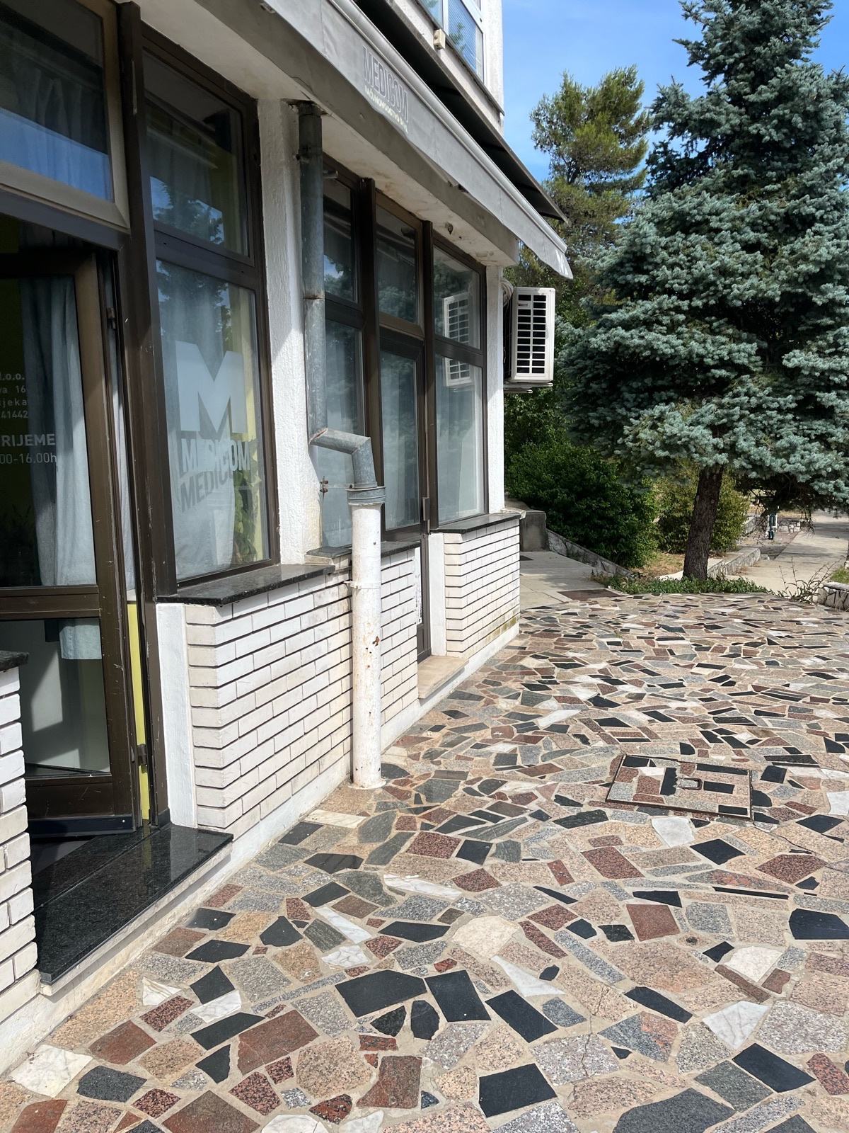 Poslovni prostor Krnjevo, Rijeka, 87,61m2