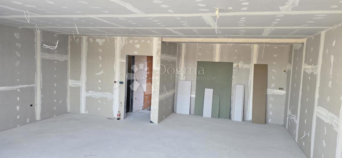 Stanovanje Crnica, Šibenik, 166,34m2