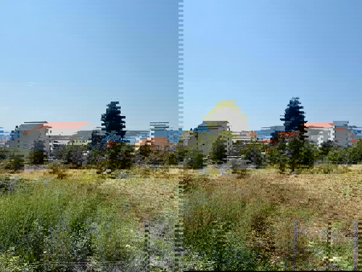 Zazidljivo zemljišče Kaštel Sućurac, Kaštela, 993m2