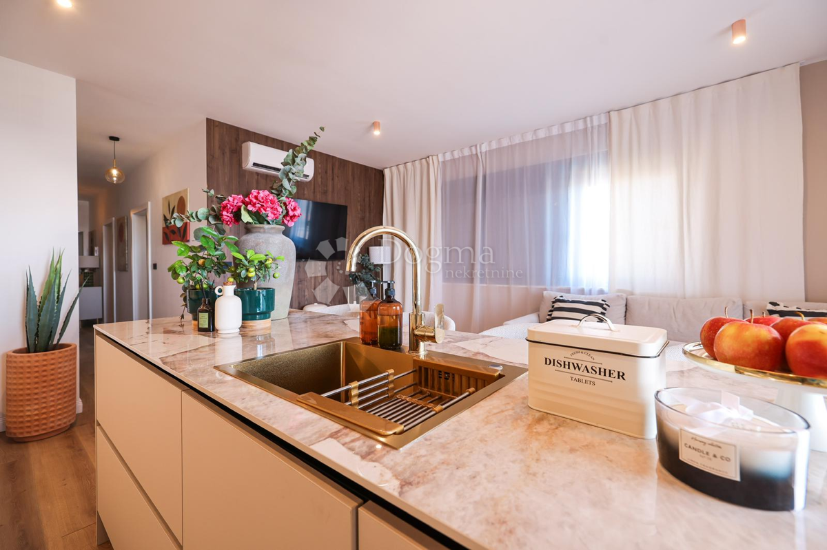 PENTHOUSE VIŠNJIK: panoramski razgled, Zadar na dlani
