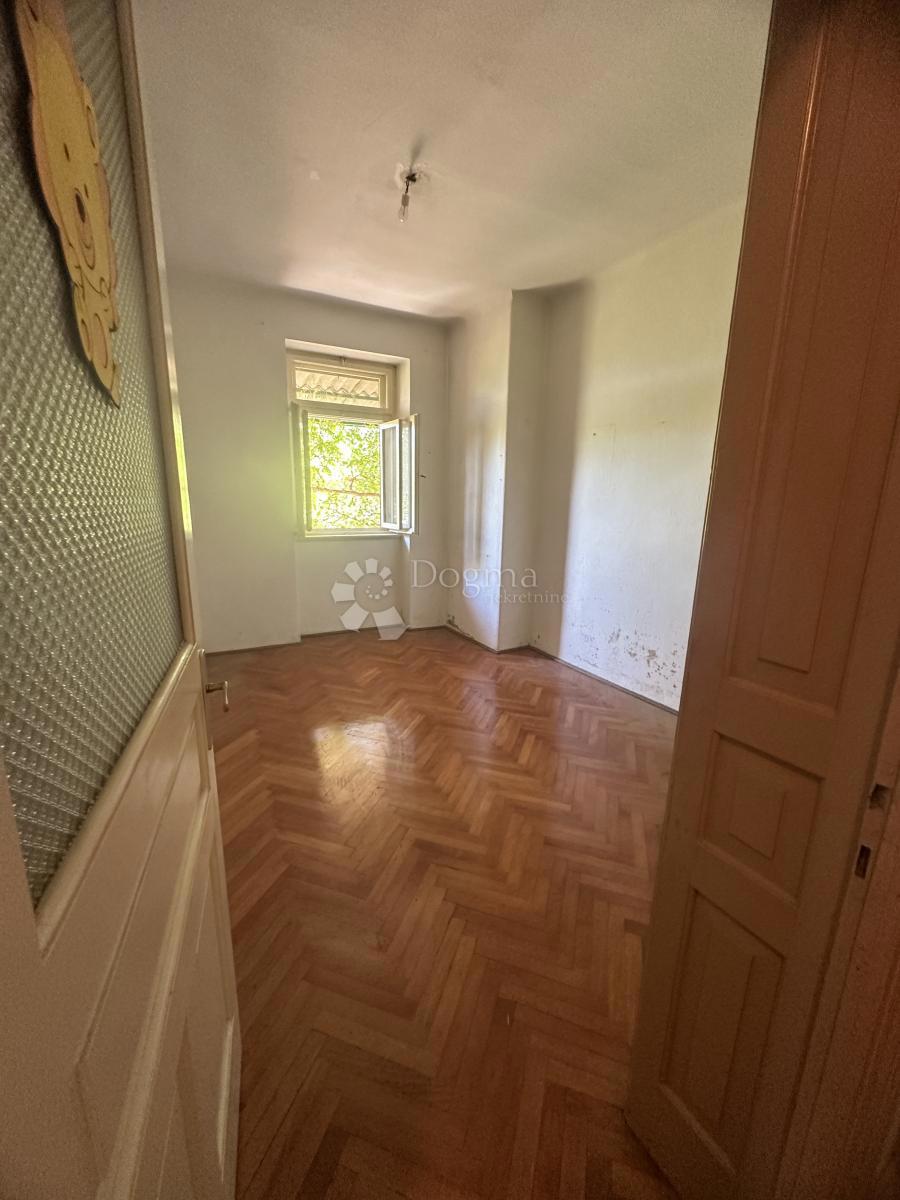 Hiša Grad, Šibenik, 270m2