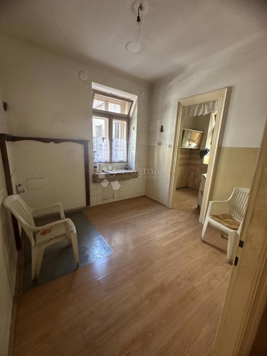 Hiša Grad, Šibenik, 270m2