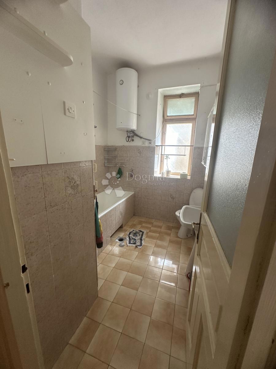 Hiša Grad, Šibenik, 270m2