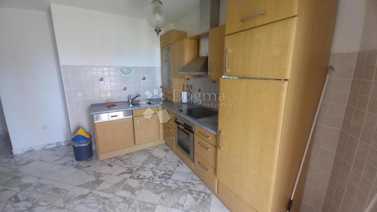 Stanovanje Makarska, 70m2