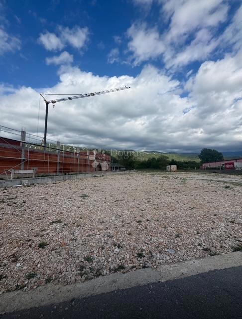 Zazidljivo zemljišče Novi Vinodolski, 2.106m2