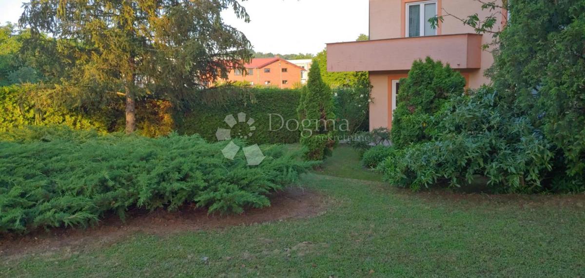 Hiša Goričica, Sveti Ivan Zelina, 470m2