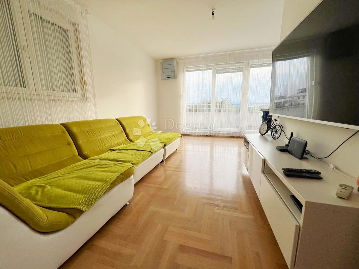 ZAPREŠIĆ, MODERNO STANOVANJE V BLIZINI CENTRA