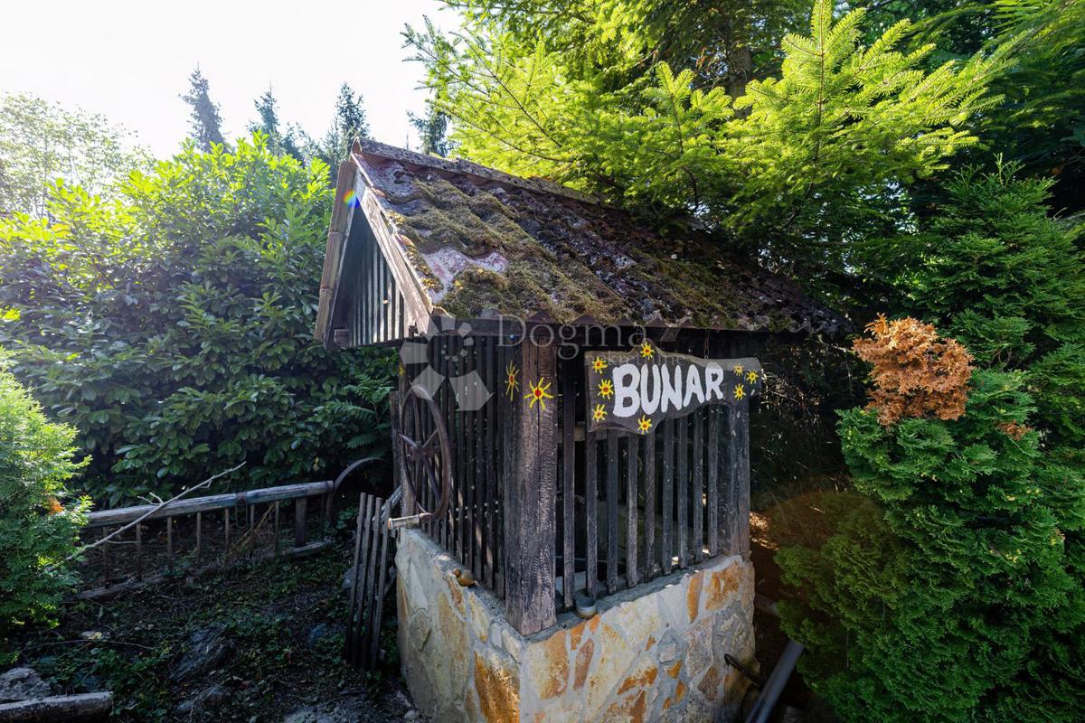 Hiša Gredice, Klanjec, 403m2