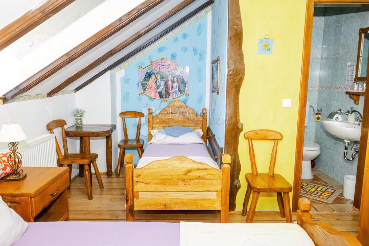 Hiša Gredice, Klanjec, 403m2