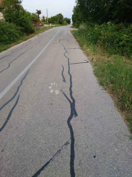 Zazidljivo zemljišče Benkovac, 1.871m2
