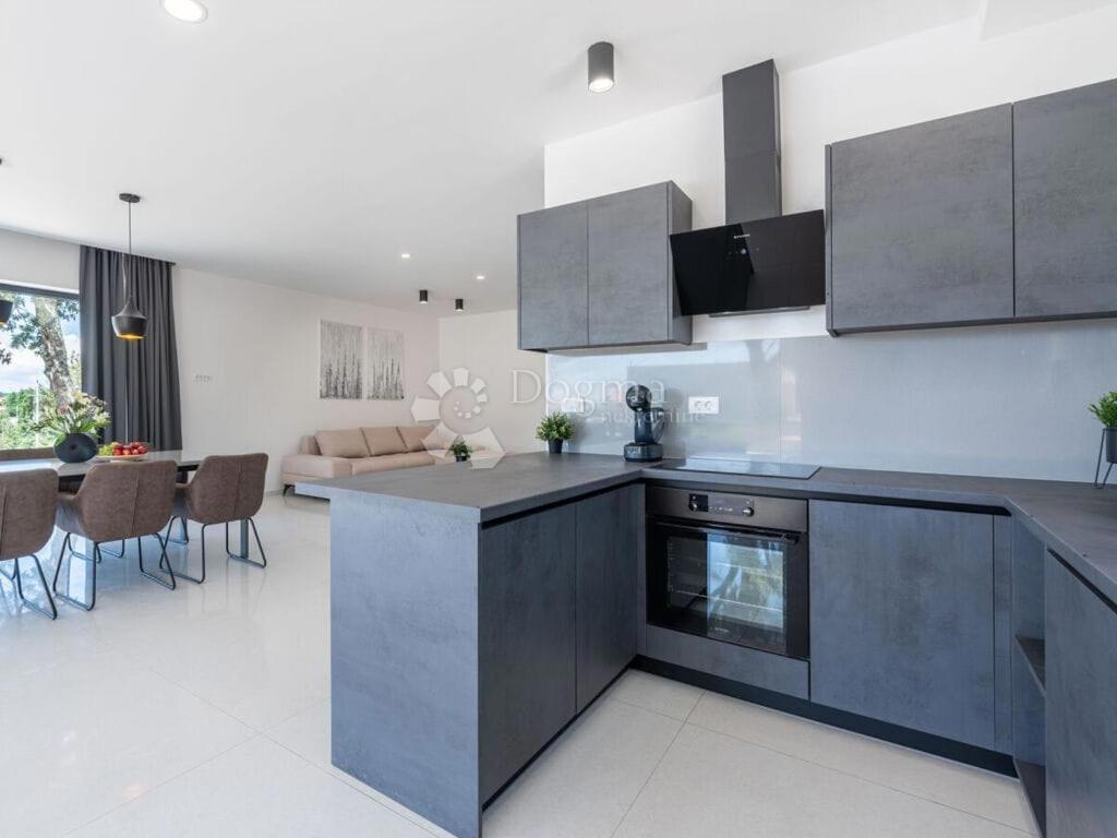 Hiša Sveti Petar u Šumi, Sveti Petar U Šumi, 140m2