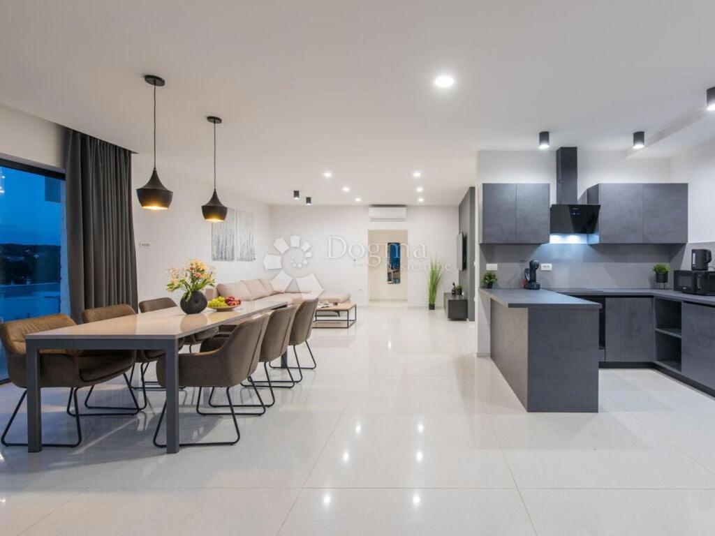 Hiša Sveti Petar u Šumi, Sveti Petar U Šumi, 140m2