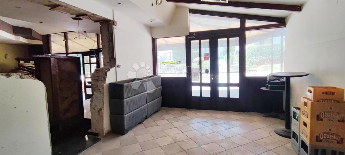 Hiša Križ, 240m2