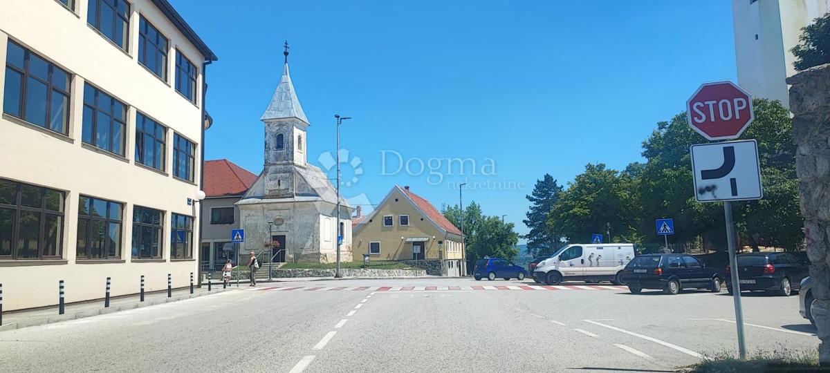 Hiša Križ, 240m2
