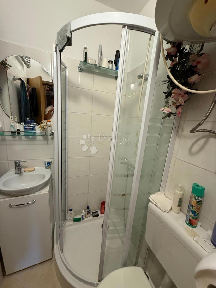 Apartma Cesarica, Karlobag, 36m2