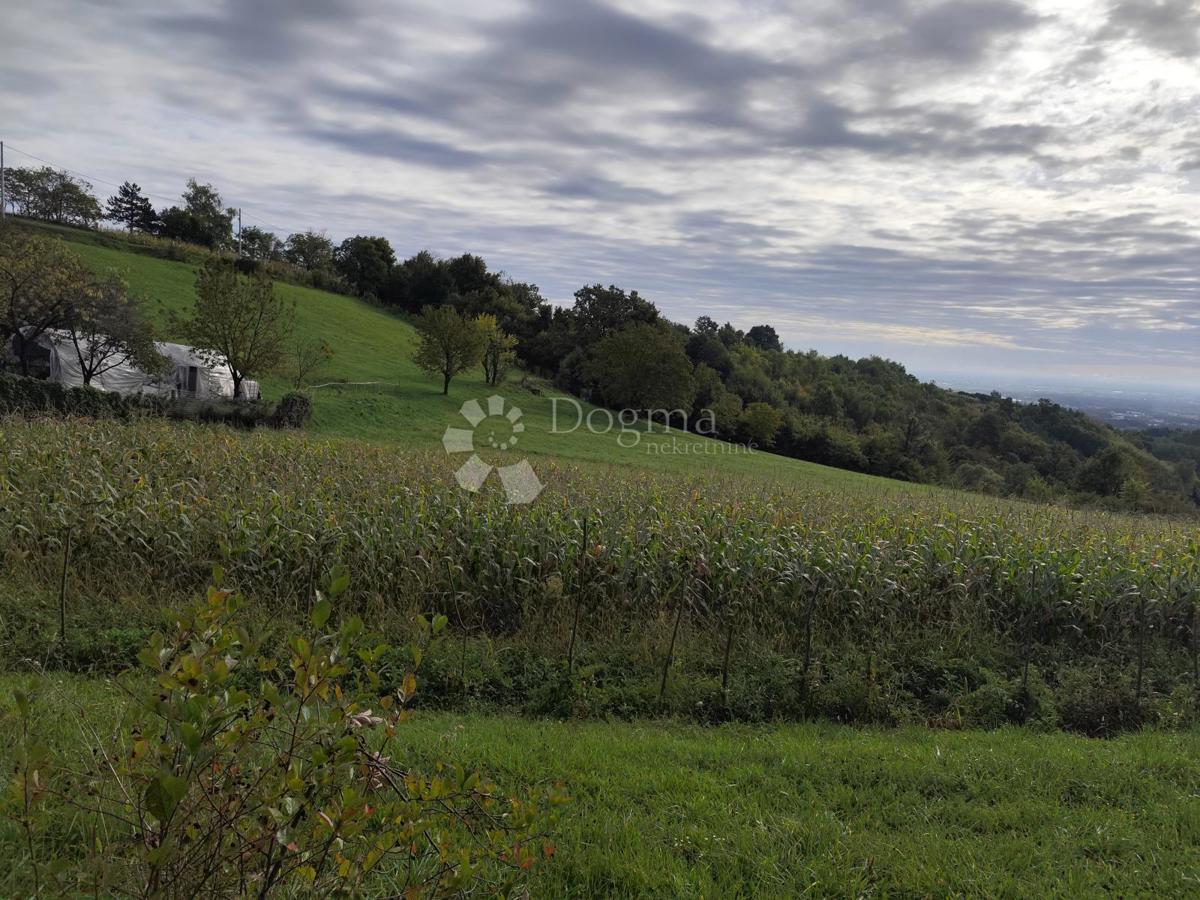 Zazidljivo zemljišče Svetonedeljski Breg, Sveta Nedelja, 639m2