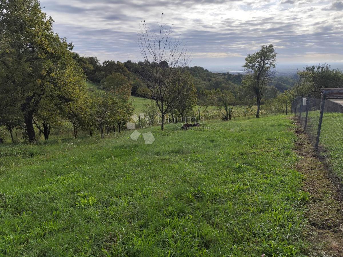 Zazidljivo zemljišče Svetonedeljski Breg, Sveta Nedelja, 639m2