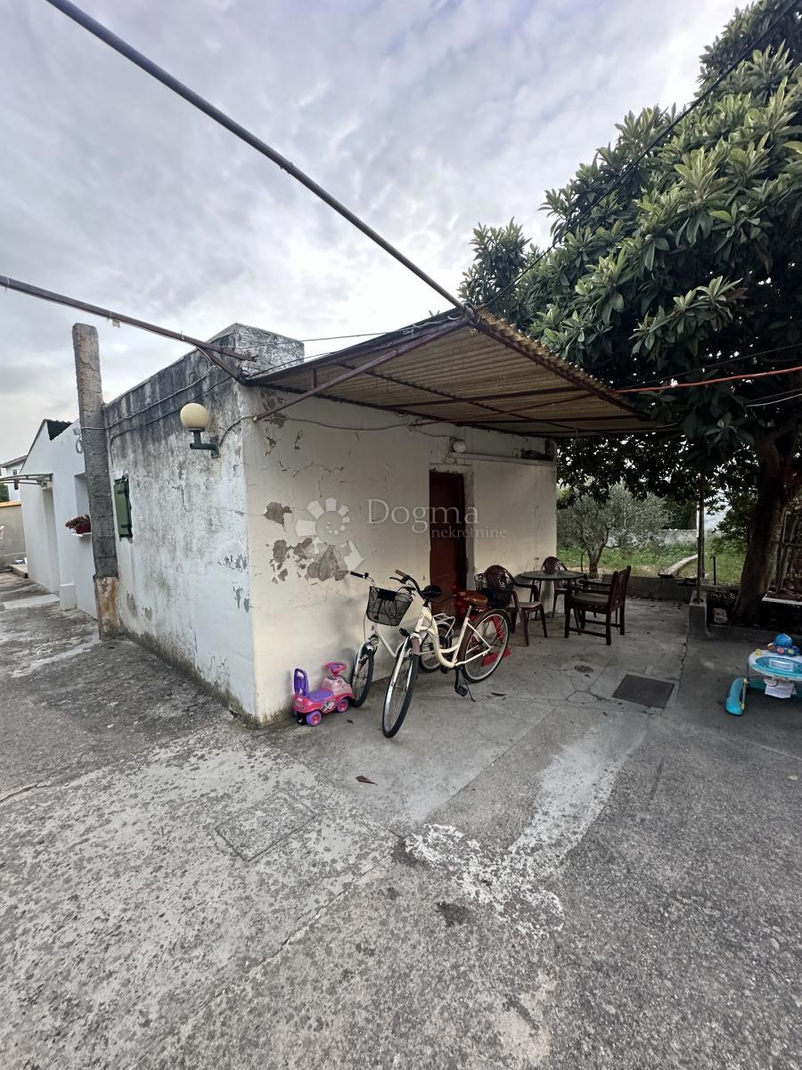 Zazidljivo zemljišče Jezera, Tisno, 528m2