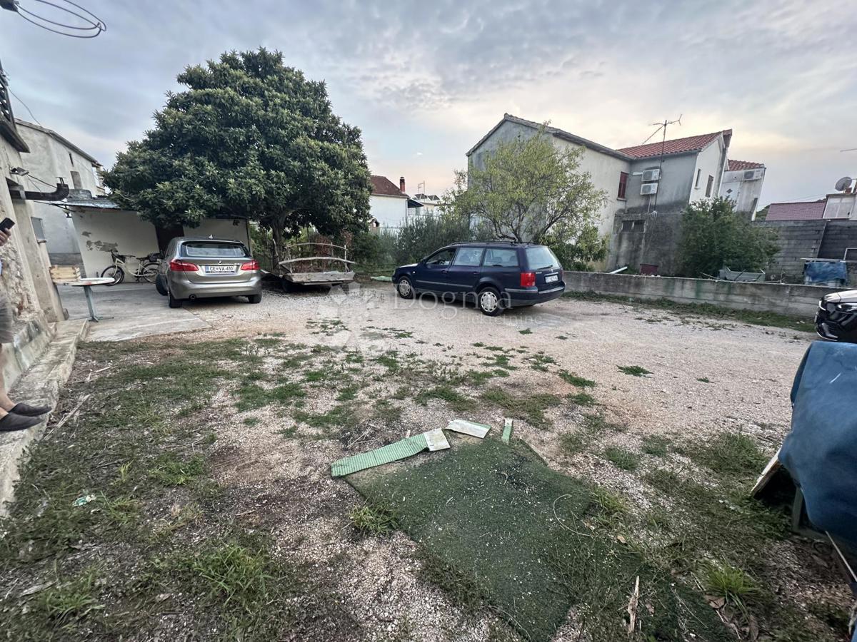 Zazidljivo zemljišče Jezera, Tisno, 528m2