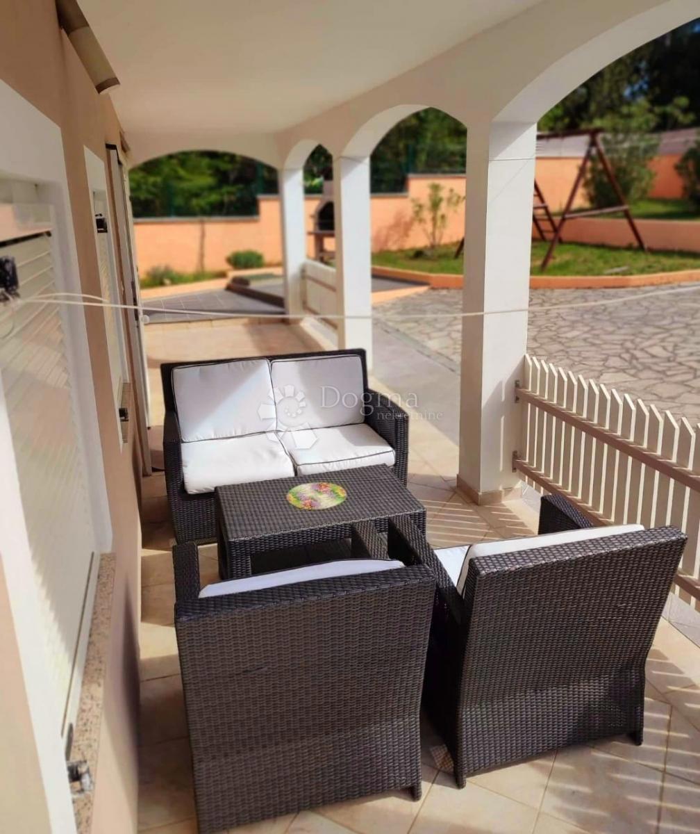 Hiša Duga Uvala, Marčana, 409m2