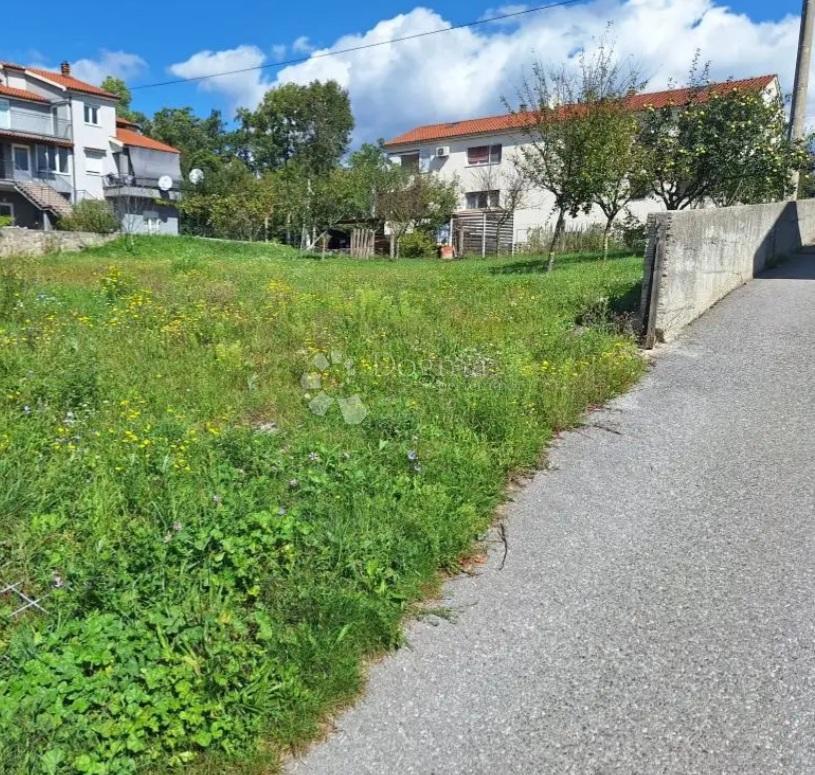 Zazidljivo zemljišče Brešca, Matulji, 694m2