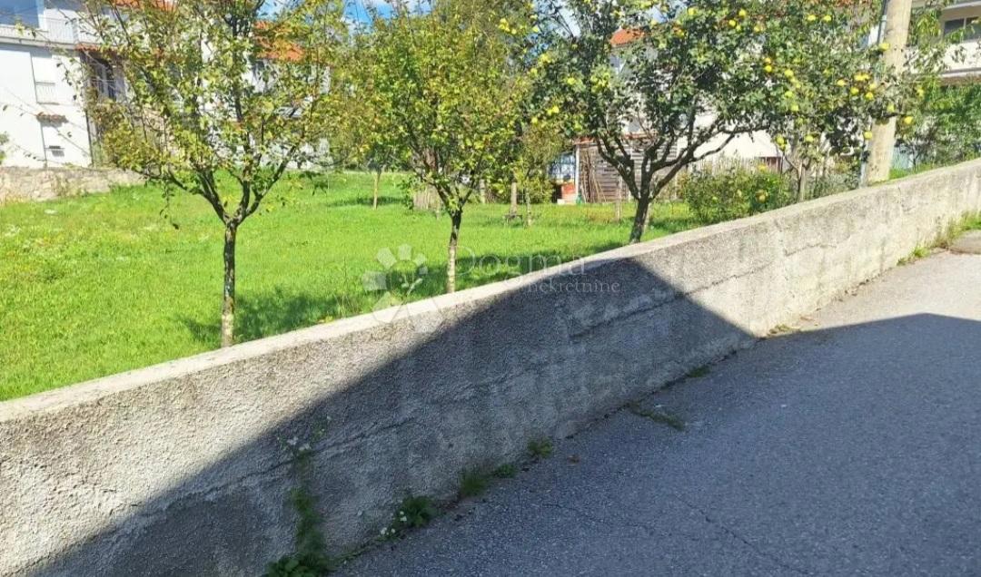 Zazidljivo zemljišče Brešca, Matulji, 694m2