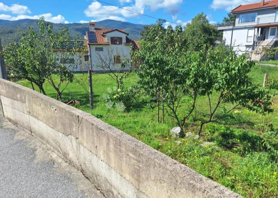 Zazidljivo zemljišče Brešca, Matulji, 694m2