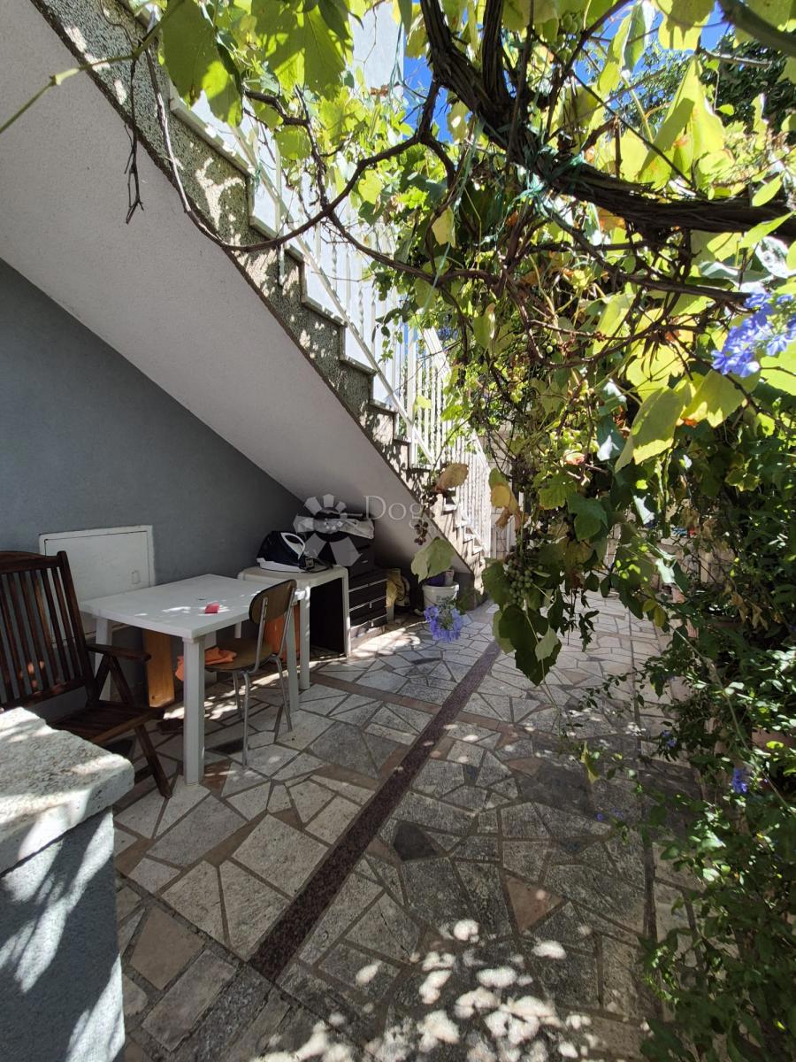 Hiša Mastrinka, Trogir - Okolica, 281m2