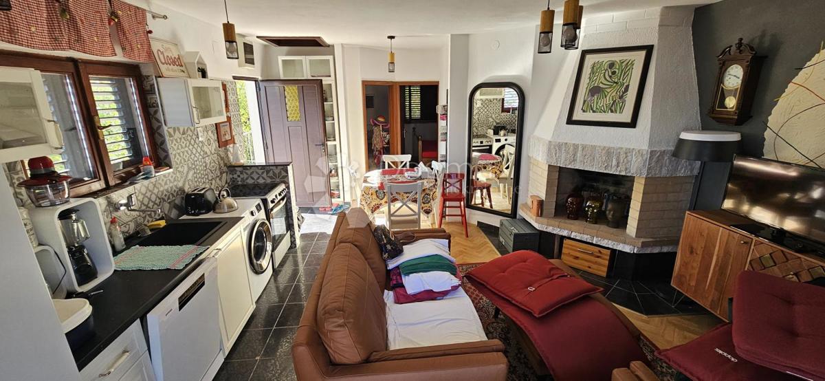 Stanovanje Miševac, Trogir, 70m2