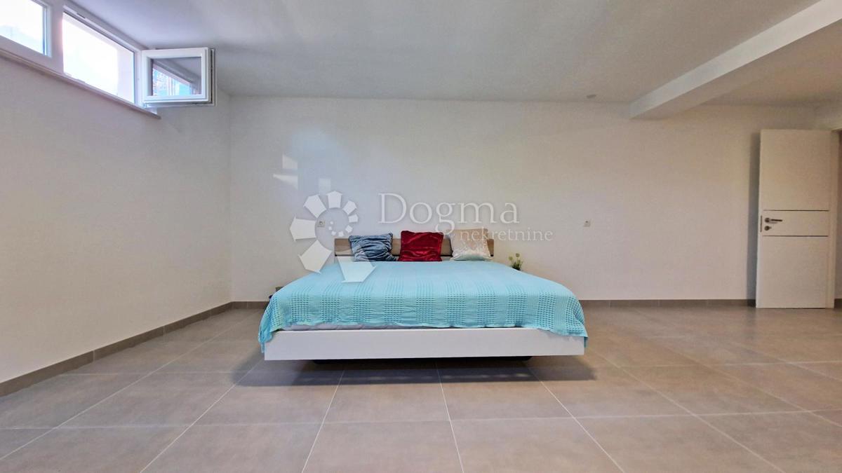 Stanovanje Peroj, Vodnjan, 130m2