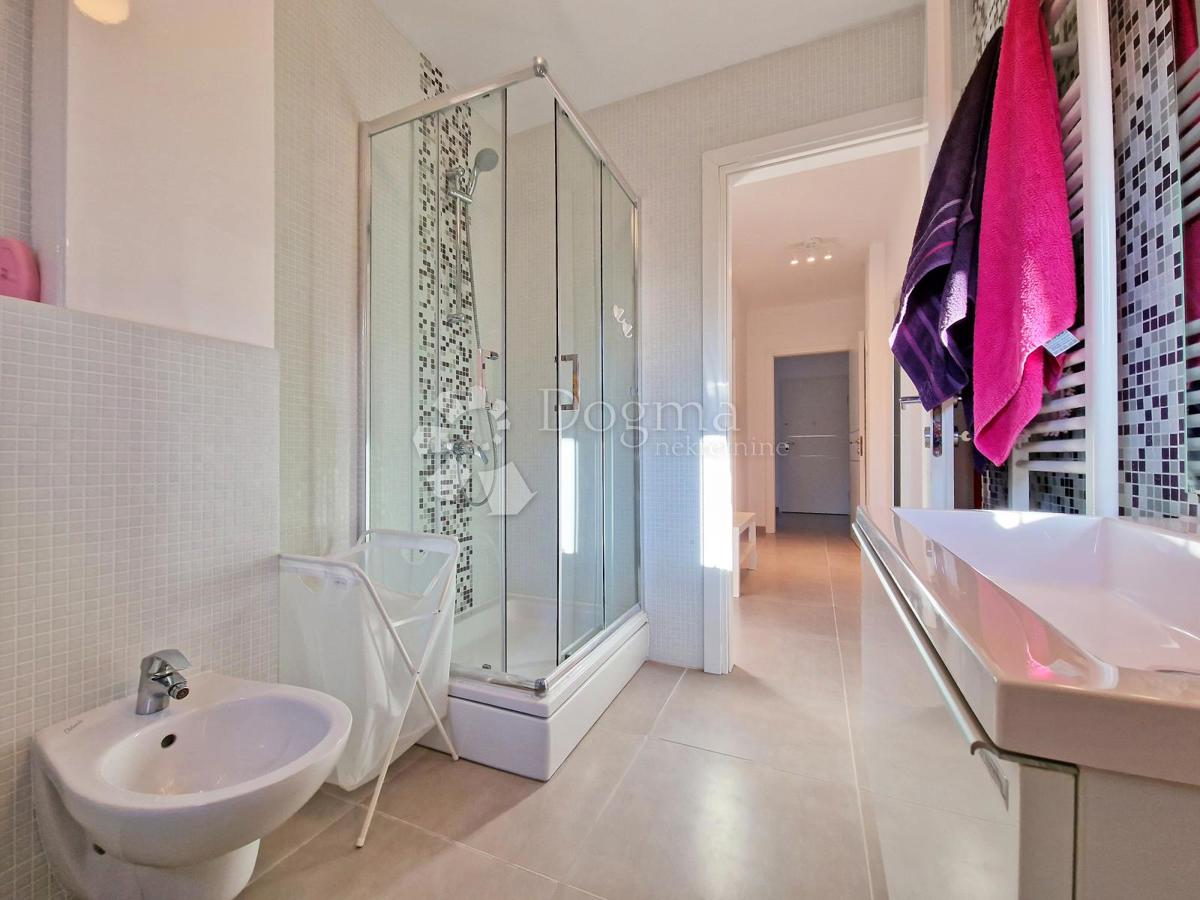 Stanovanje Peroj, Vodnjan, 130m2