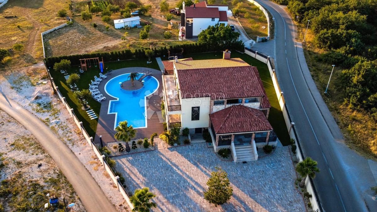 Hiša Visočane, Poličnik, 263m2