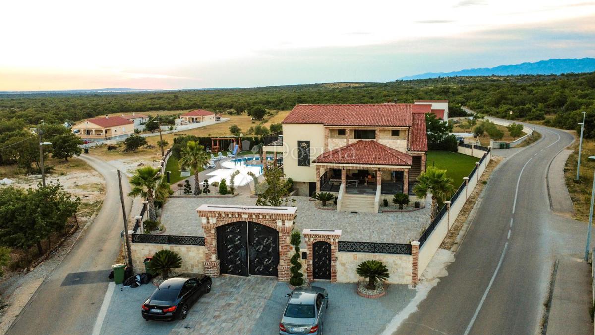 Hiša Visočane, Poličnik, 263m2