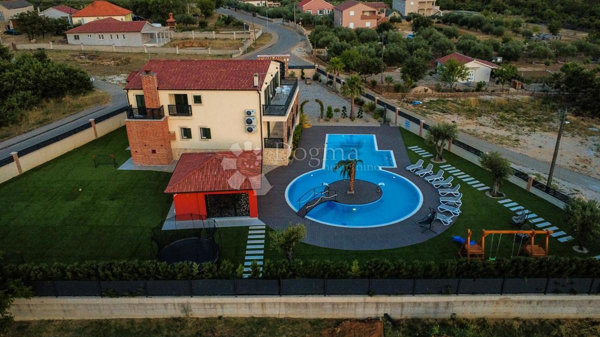 Hiša Visočane, Poličnik, 263m2