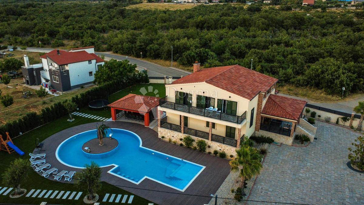 Hiša Visočane, Poličnik, 263m2