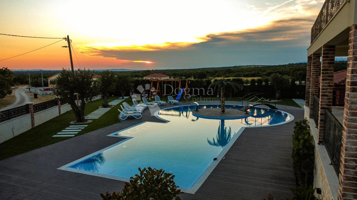 Hiša Visočane, Poličnik, 263m2