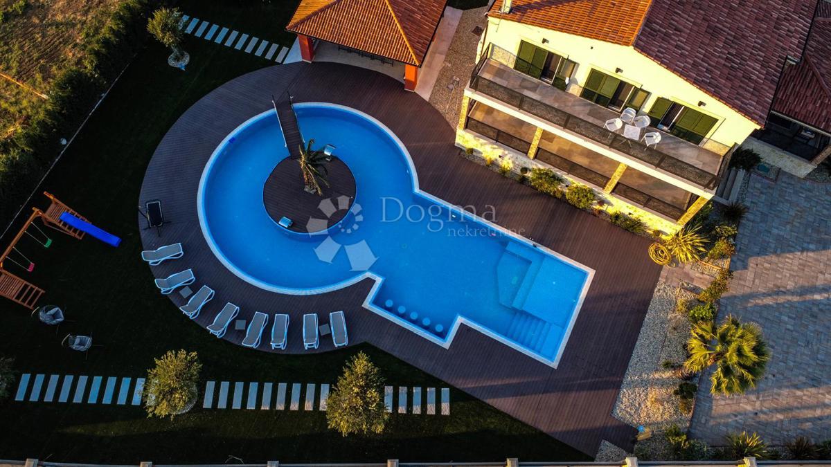 Hiša Visočane, Poličnik, 263m2