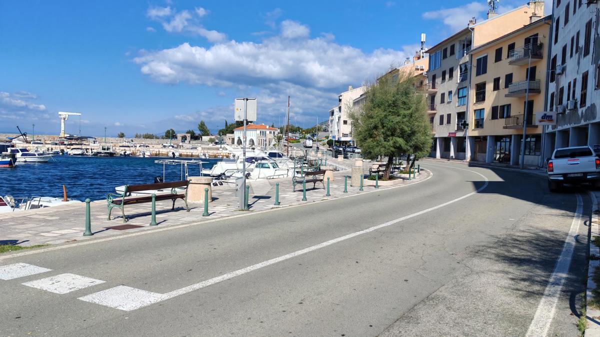 Poslovni prostor Alan, Senj, 110m2