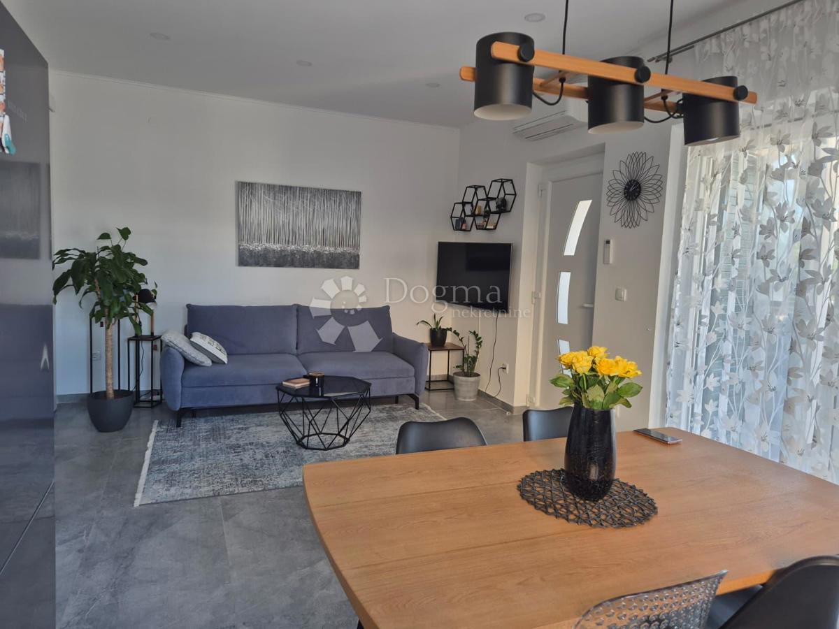 Stanovanje Brodarica, Šibenik - Okolica, 83,23m2