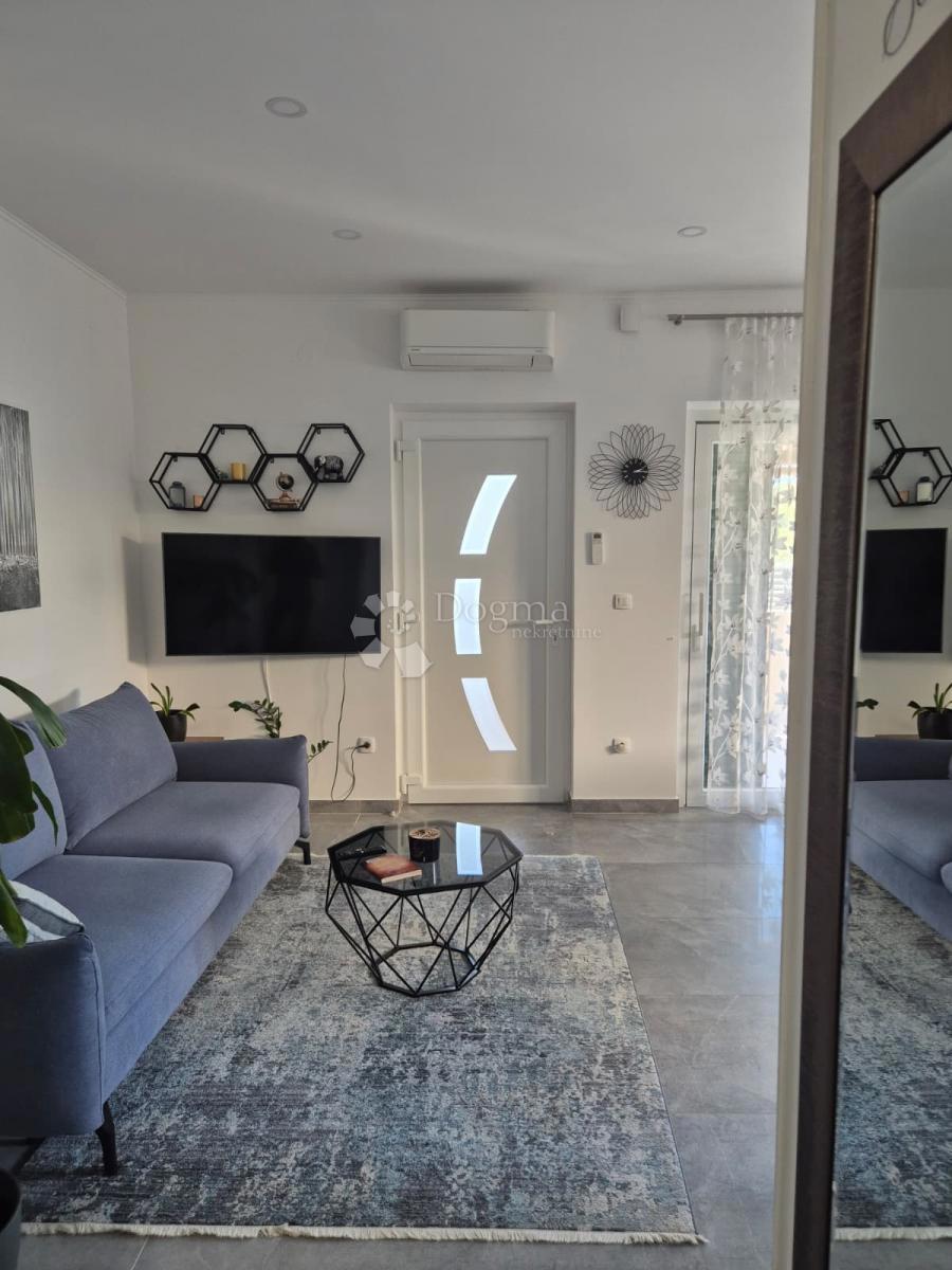 Stanovanje Brodarica, Šibenik - Okolica, 83,23m2