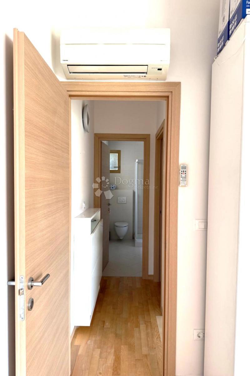 Hiša Pomer, Medulin, 63m2