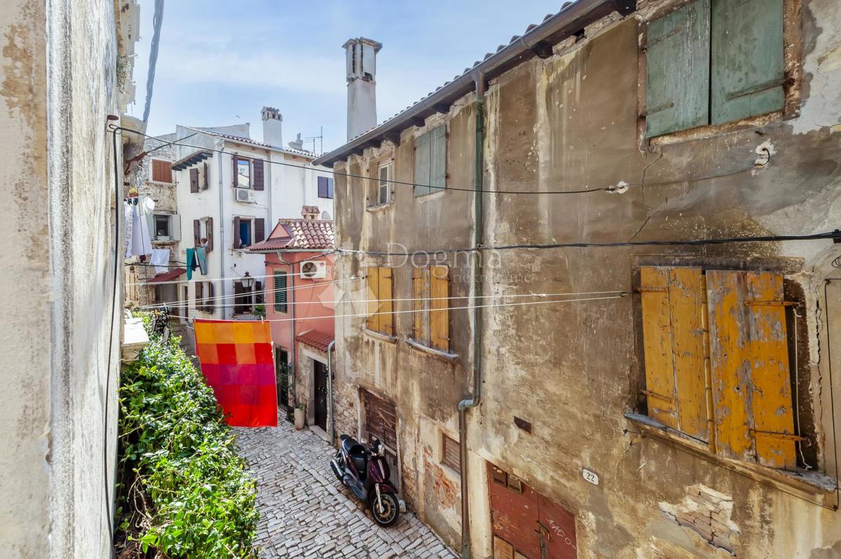 ČUDOVITO STANOVANJE V CENTRU ROVINJA