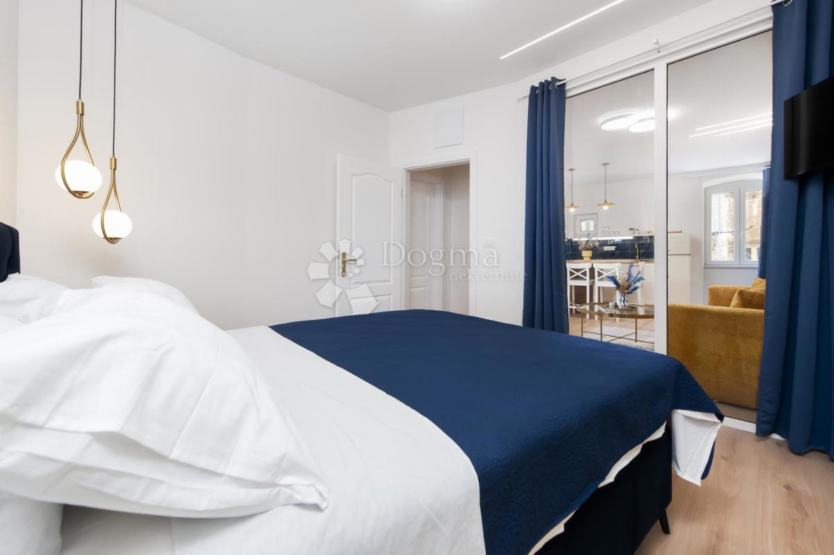 ČUDOVITO STANOVANJE V CENTRU ROVINJA