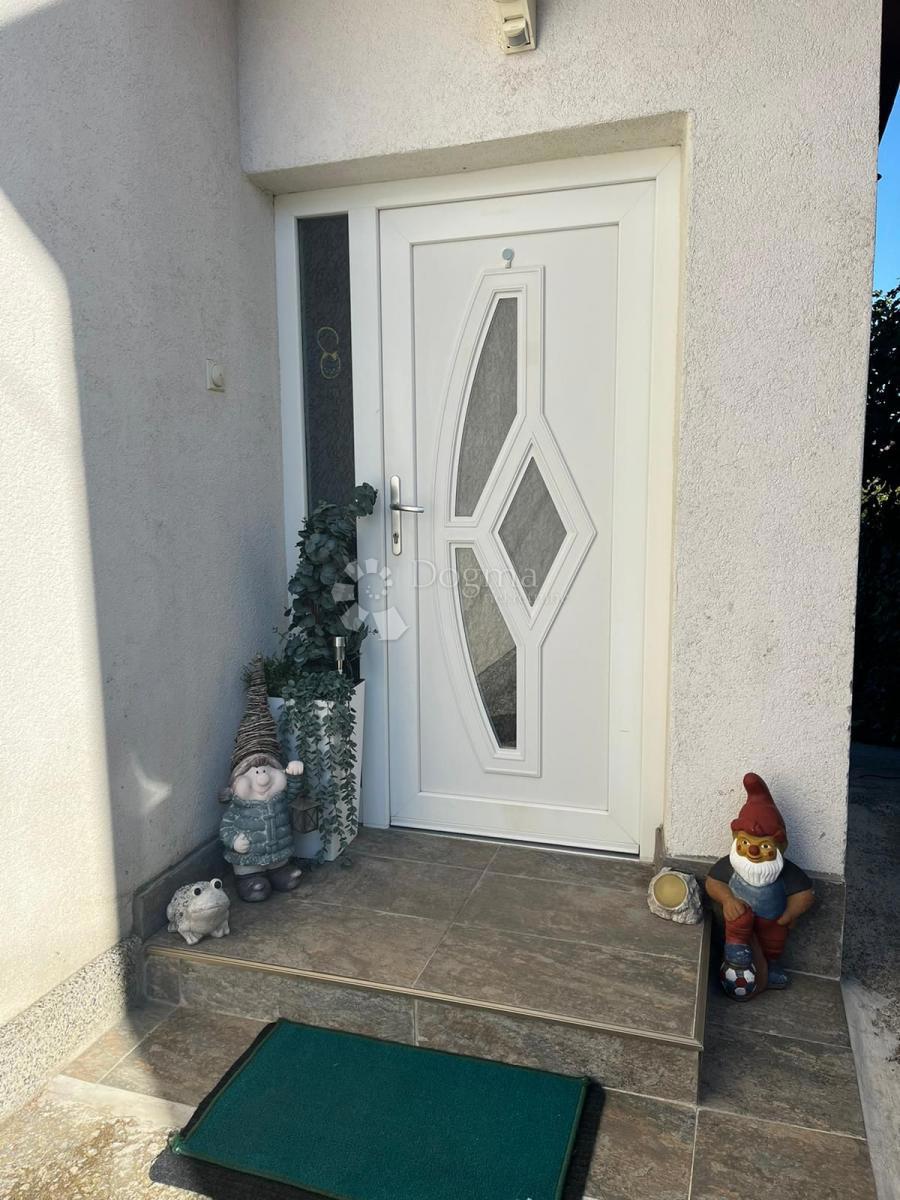 Hiša Daruvar, 164m2