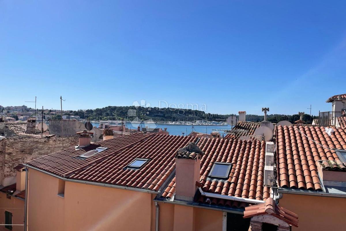 ROVINJ – fantastično dupleks stanovanje z razgledom