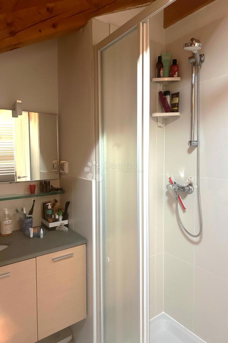 ROVINJ – fantastično dupleks stanovanje z razgledom