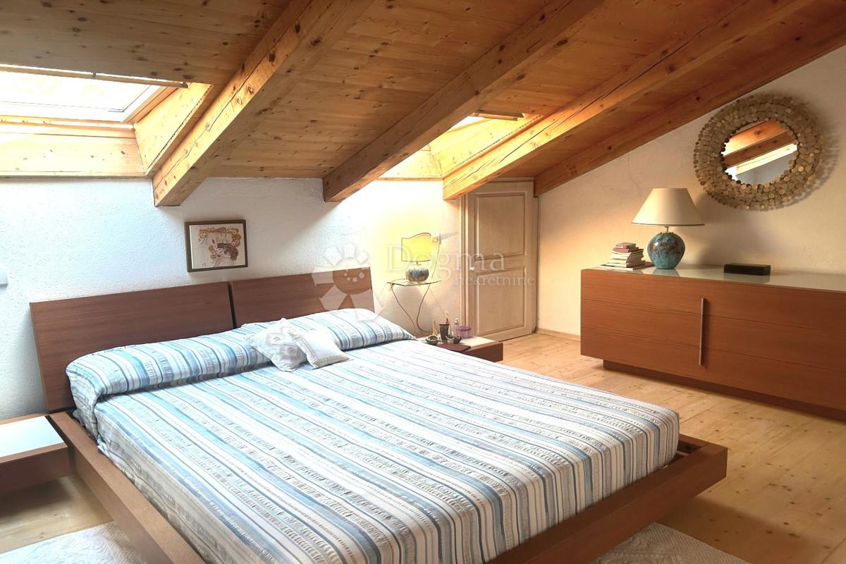 ROVINJ – fantastično dupleks stanovanje z razgledom