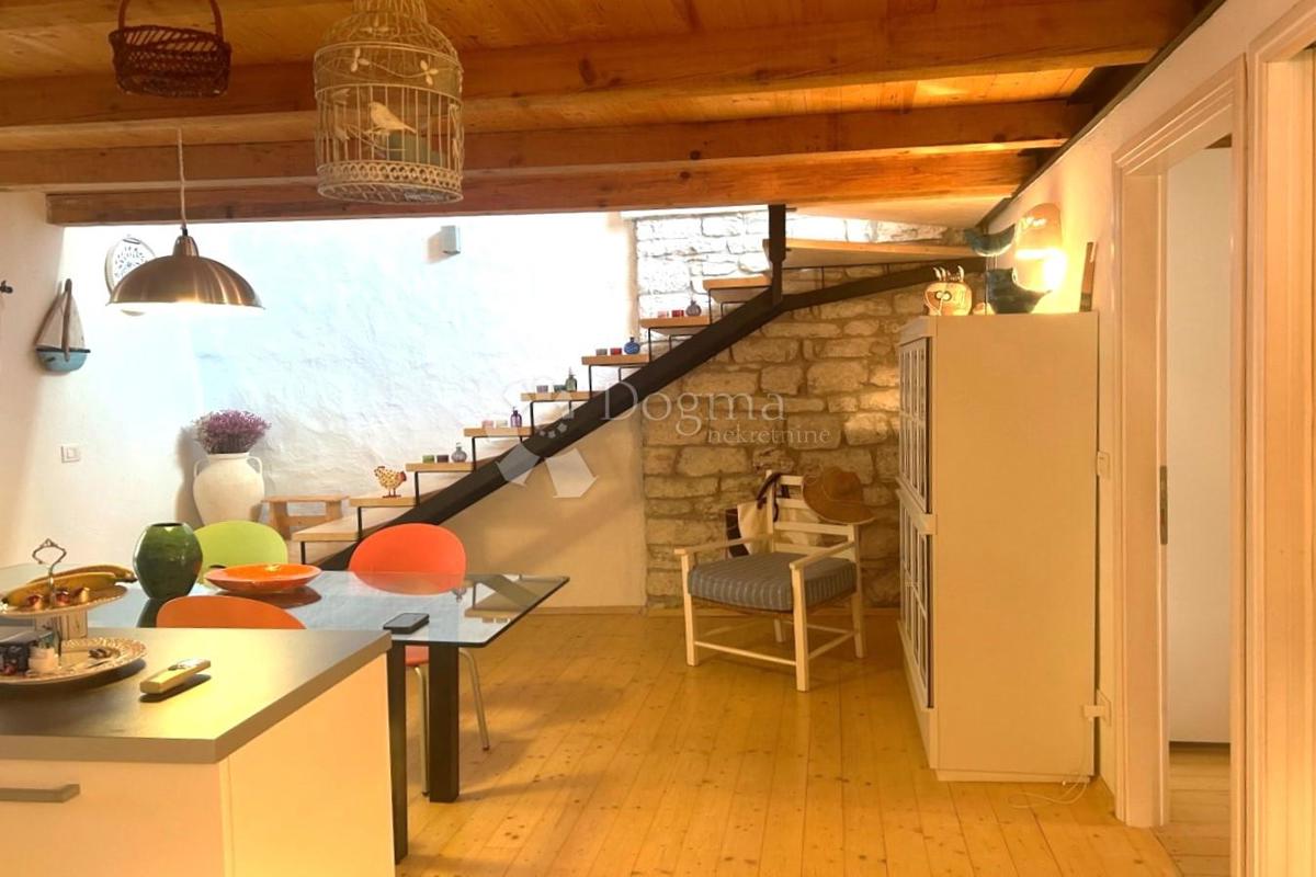 ROVINJ – fantastično dupleks stanovanje z razgledom