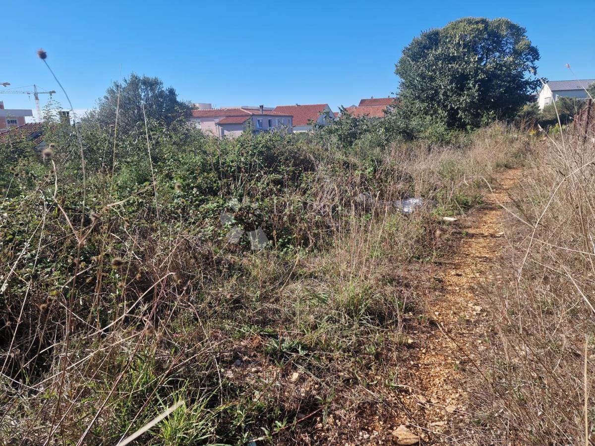 Bili brig - 1427 m2 za 3 stanovanjske enote